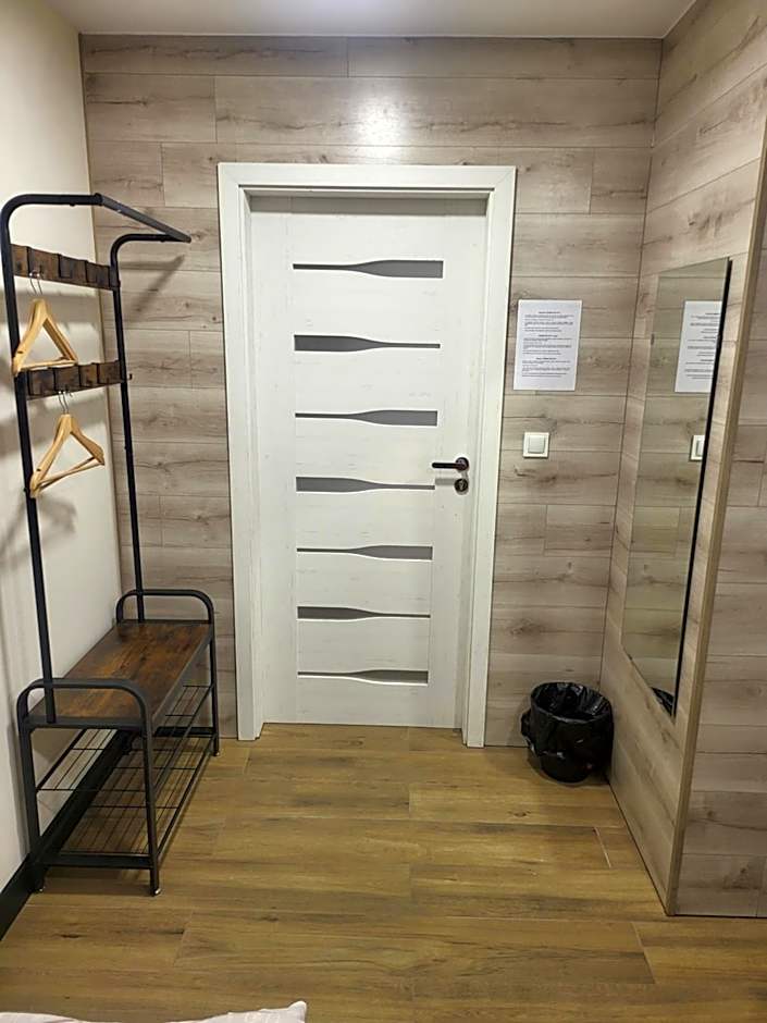 Rooms4Rest Bokserska - Private rooms for tourists