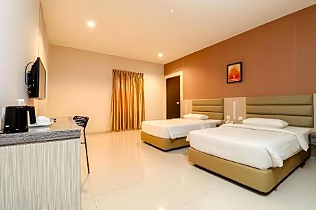 Twin Bed Room