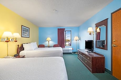2 Double Beds Non-Smoking