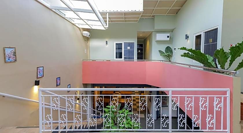 RedDoorz Plus @ Swun Stay Raya Langsep