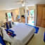 Mar y Sueños Suites