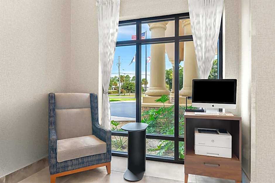 Hampton Inn By Hilton & Suites Pensacola/I-10 Pine Forest Road