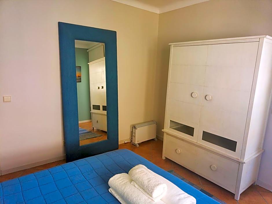 Vagueira Guest House & Beach Hostel