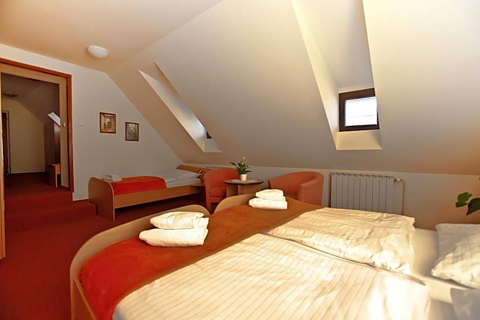 Hotel Paradies