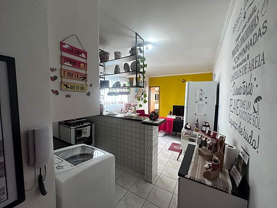 Apto Vista Mar 50m da Praia com estacionamento - O Cantinho da Sol