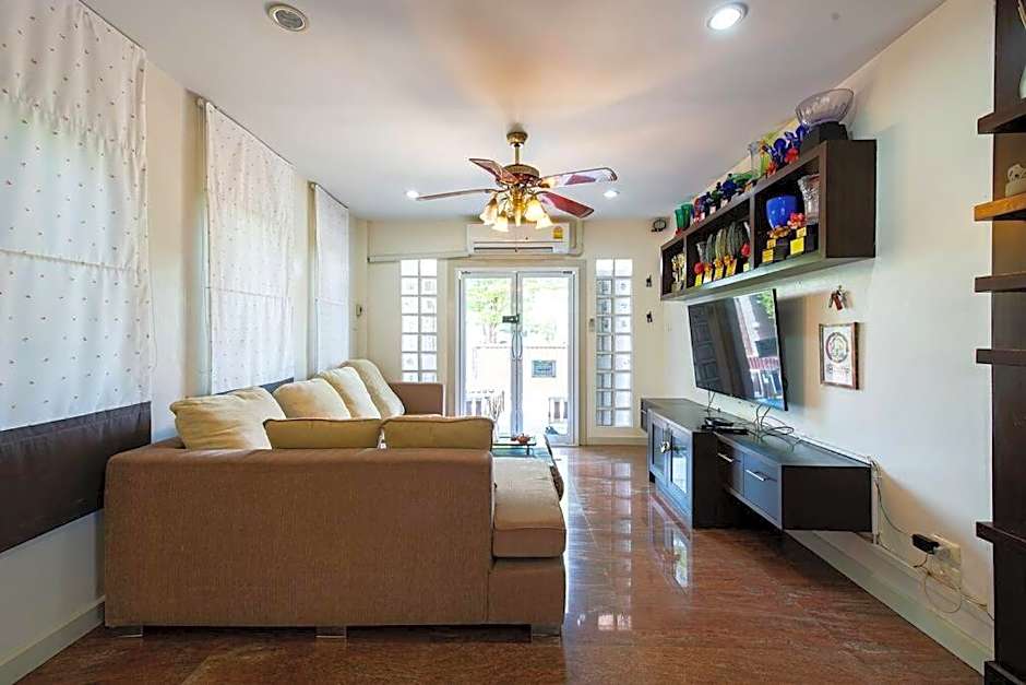 Private Pool Villa Beach WashMachine @Rayong會說中文