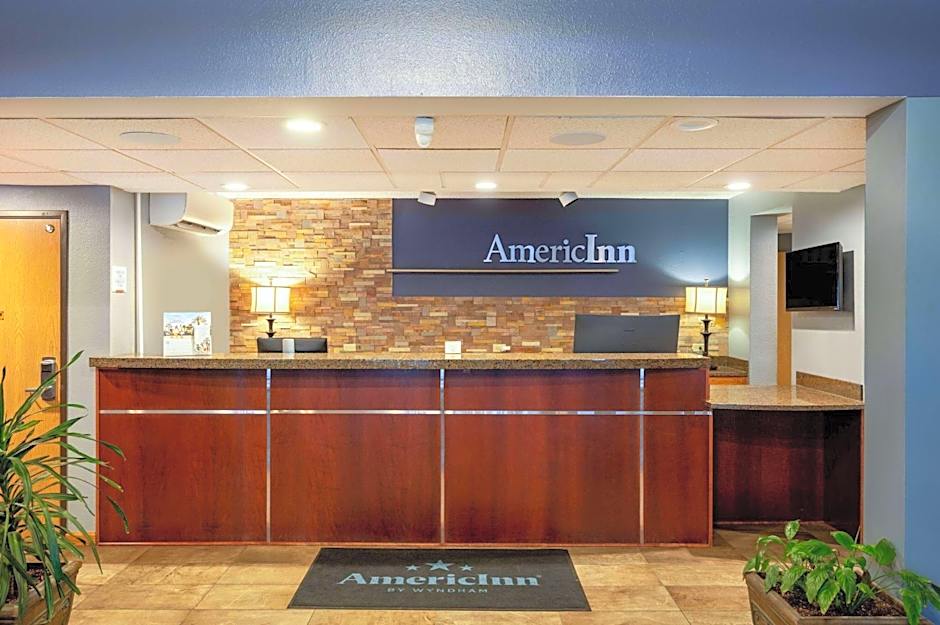 AmericInn by Wyndham Eau Claire