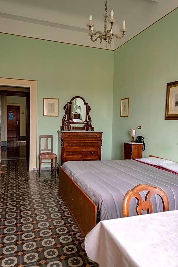 Royal Victoria Hotel