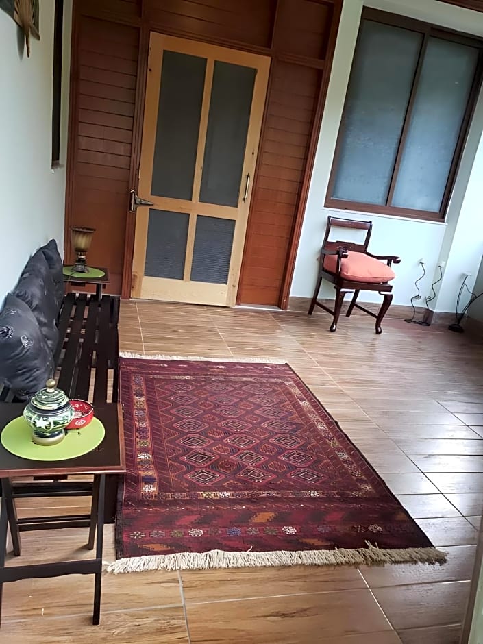 Hotel Mountain View Murree