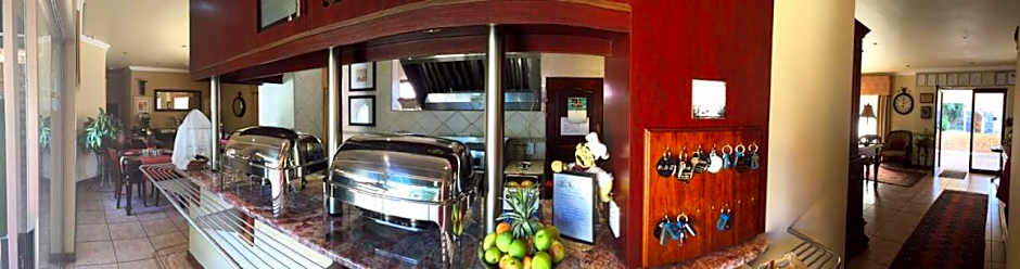 Le Cozmo Guesthouse
