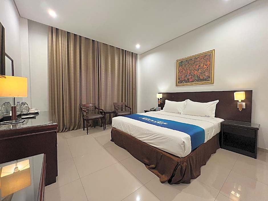 Photo 1 of 6 of 1 King Bed Suite