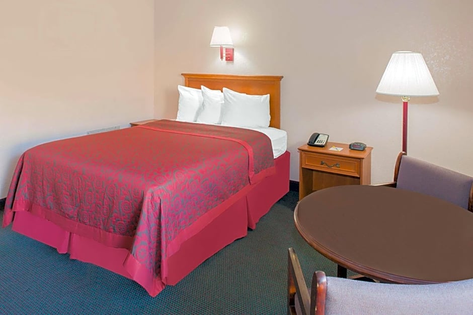 Days Inn by Wyndham Tallahassee University Center