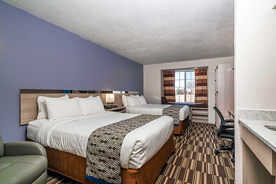 Microtel Inn & Suites by Wyndham Rochester North Mayo Clinic