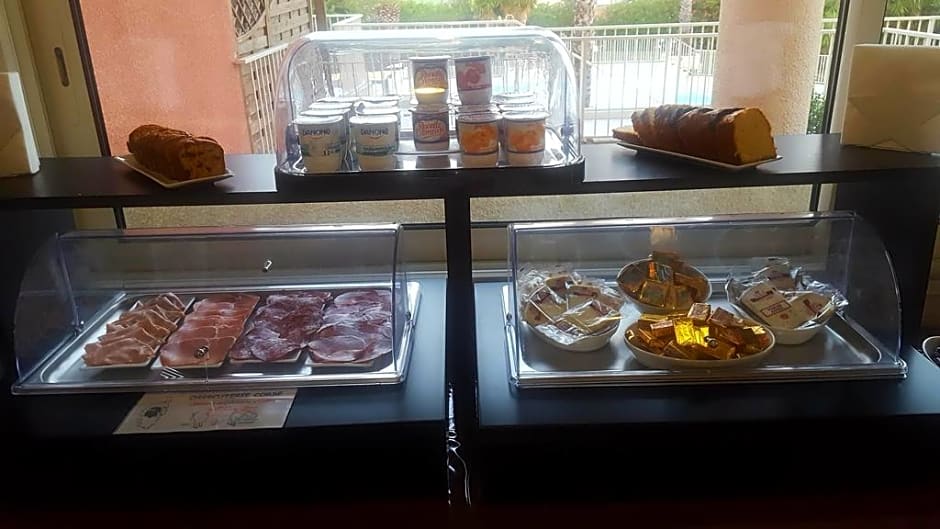 Adonis Saint Florent