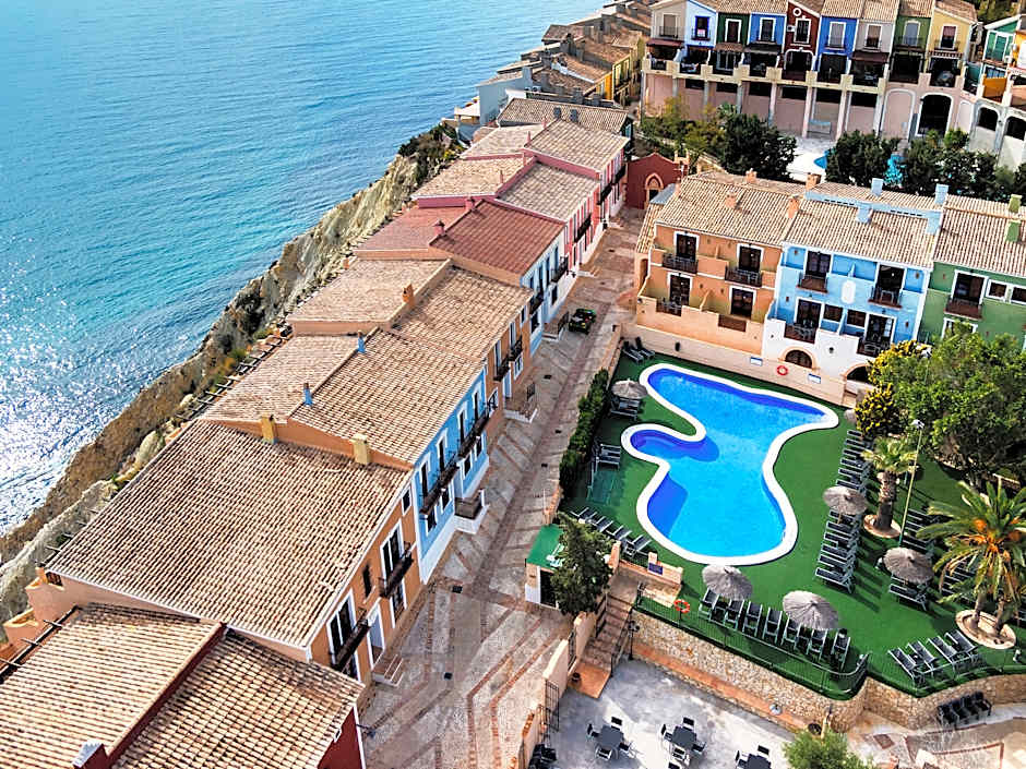 Occidental Pueblo Acantilado