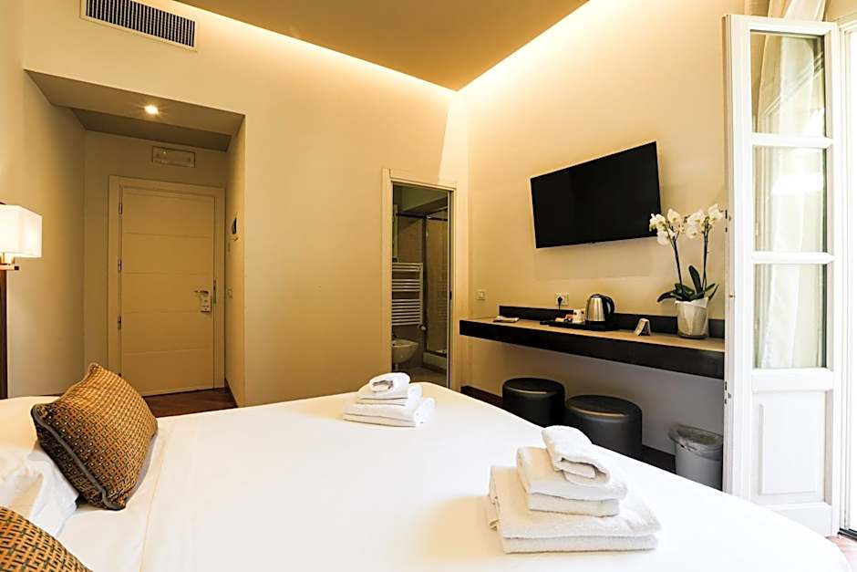 Hotel Embassy