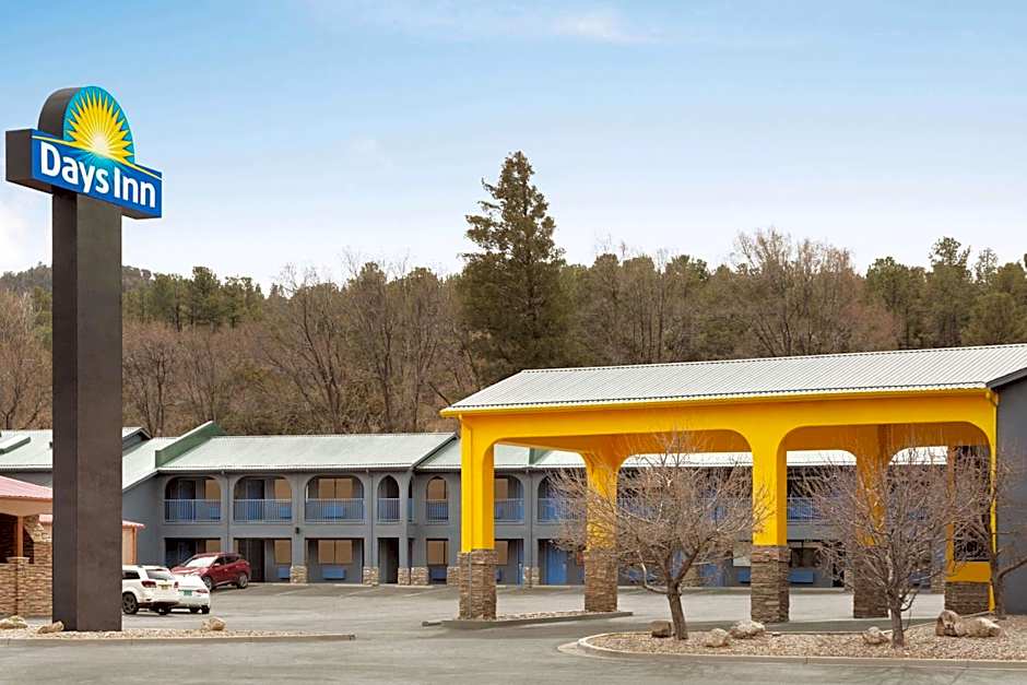 Days Inn by Wyndham Ruidoso Downs
