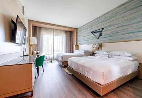 Premium Queen Room with Two Queen Beds and Promenade View