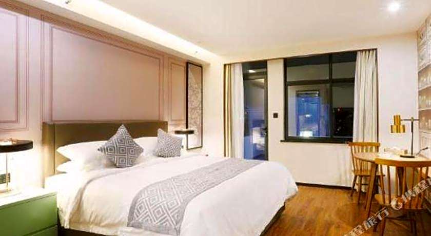 GEM Hotel Ningbo Jiangbei District Hongtang Haide Square