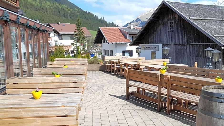 Hotel Edelweiẞ garni - b&b