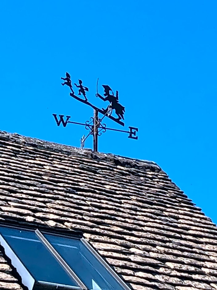 The Old School, Idbury, OX7 6RU