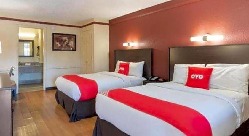 OYO Hotel Tulsa N Sheridan Rd & Airport