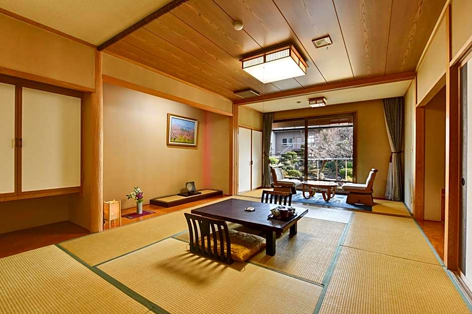 Rakusuien