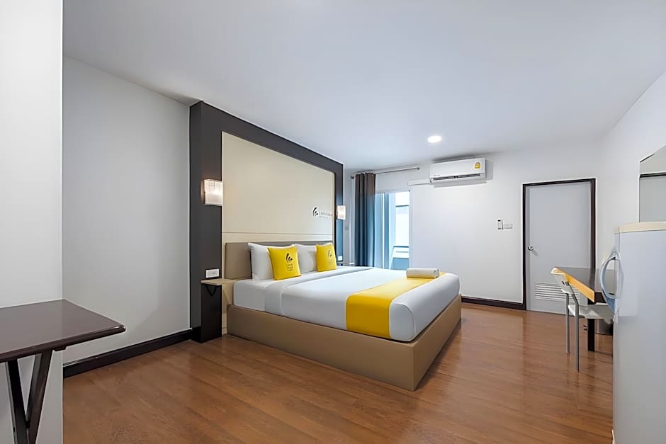 Lee's Mark Residence