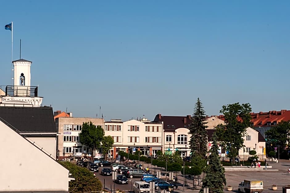 Qbatura Cafe & Hotel