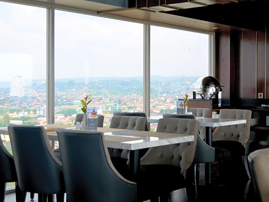 Louis Kienne Hotel Simpang Lima