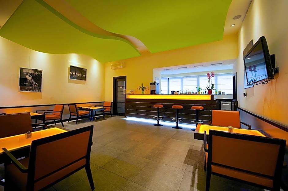 Best Western Crystal Palace Hotel