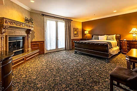 Standard King Room