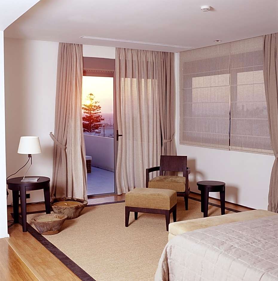 Angela Downtown Hotel