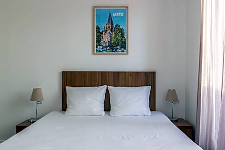 Standard Studio (2 Adults)