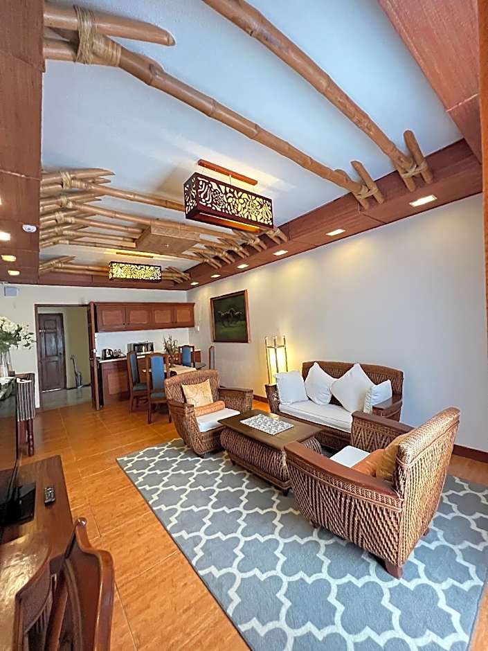 Java Hotel