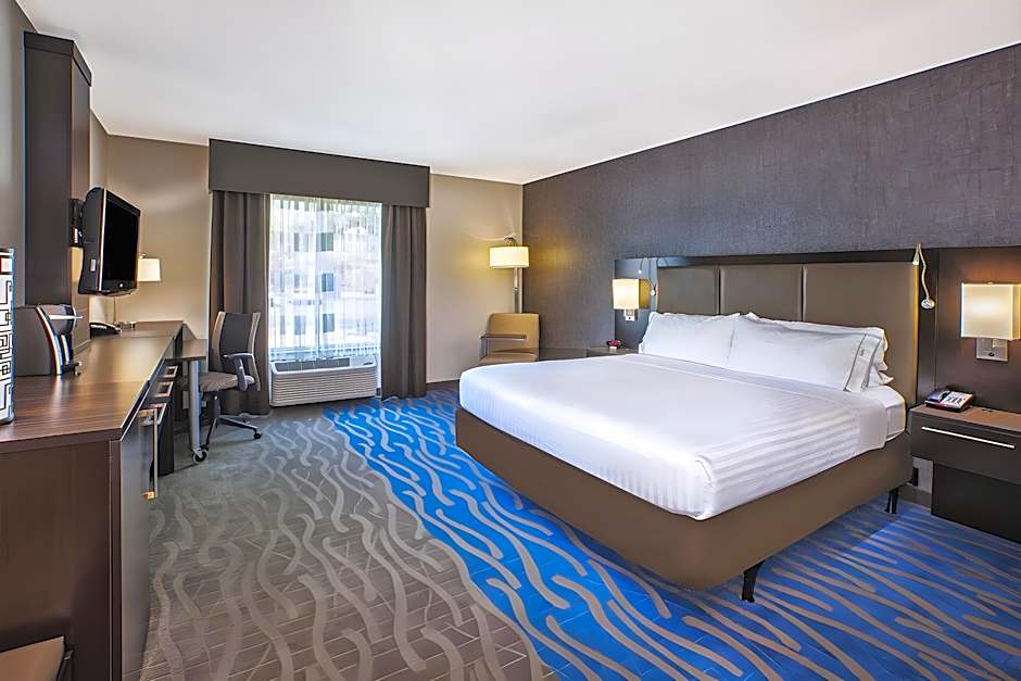 Holiday Inn Express Hotel and Suites Dayton South I 675 By IHG