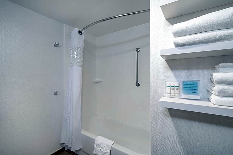 Hampton Inn By Hilton Frostburg