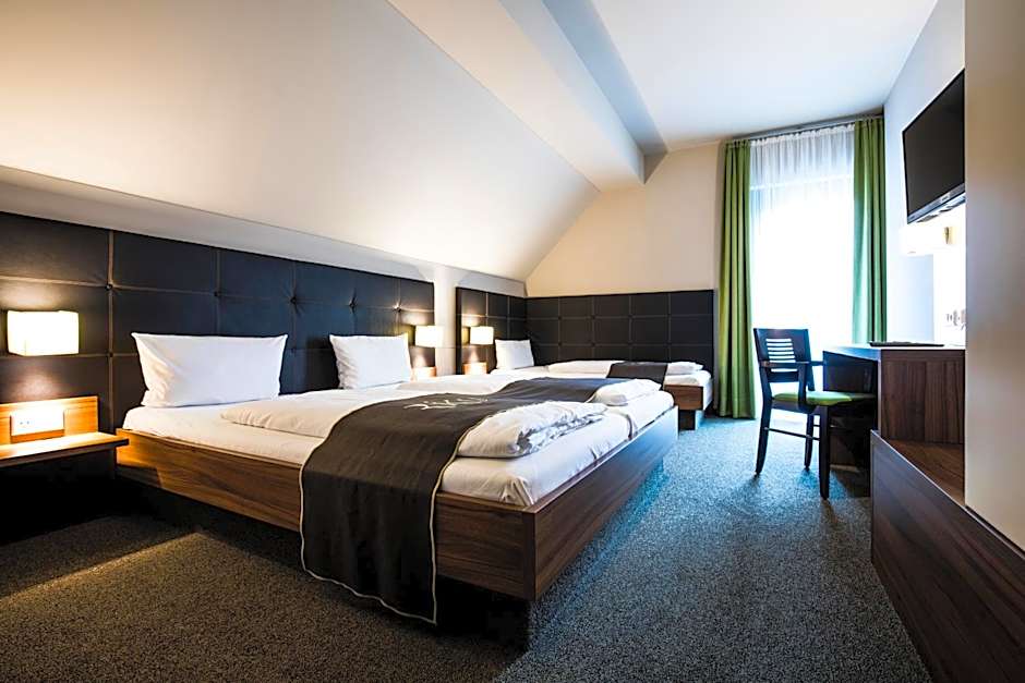 RiKu HOTEL Weißenhorn