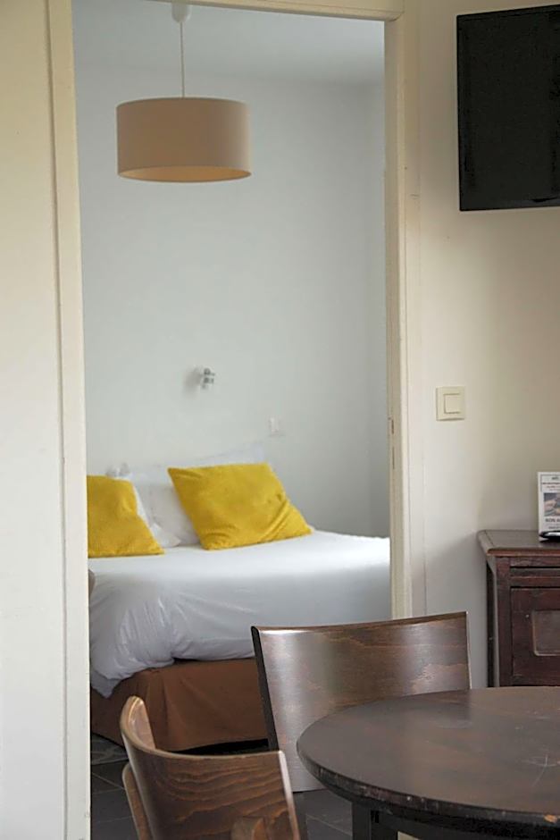 BRIT HOTEL Confort de Lannion vers Perros-Guirec