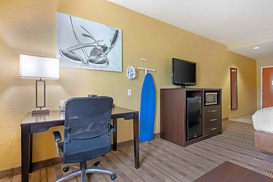 Best Western Edgewater Inn