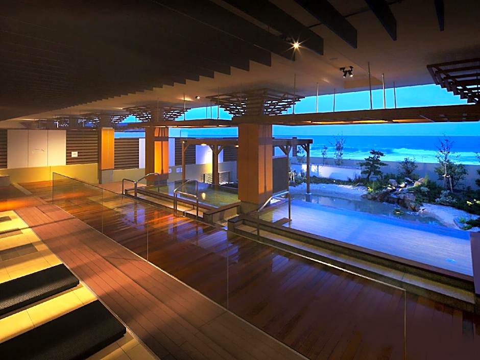Kamogawa Grand Hotel