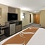 Quality Inn & Suites Roanoke - Fort Worth North