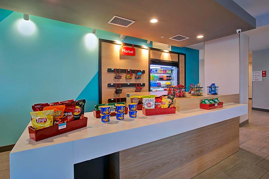 avid hotels - Detroit - Warren By IHG