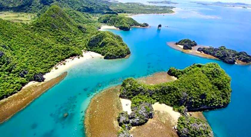 RedDoorz near Colgante Bridge Naga City