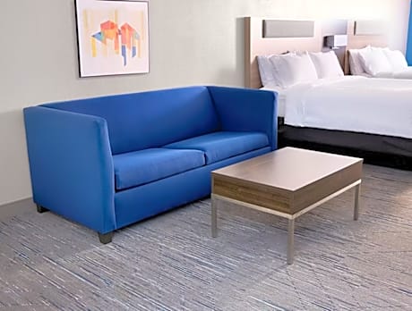 Holiday Inn Express Mentor Banquet Center By IHG