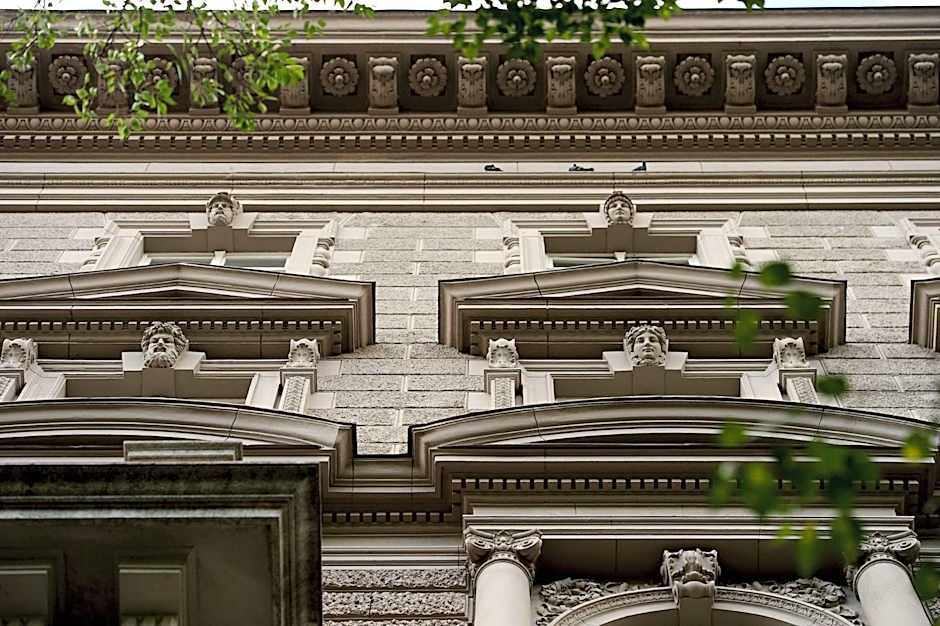 Andrassy Thai Hotel