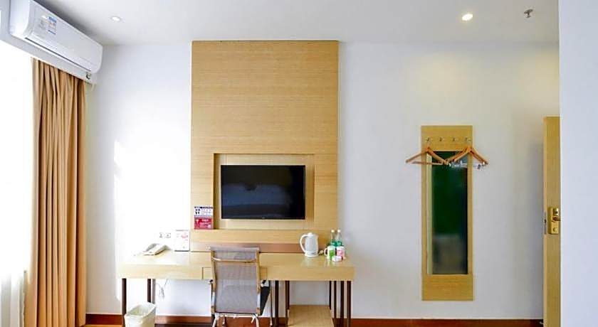 GreenTree Inn Dalian North Railway Station Express Hotel