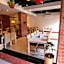 Hotel Ananda Inn