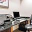 Quality Inn & Suites Warren