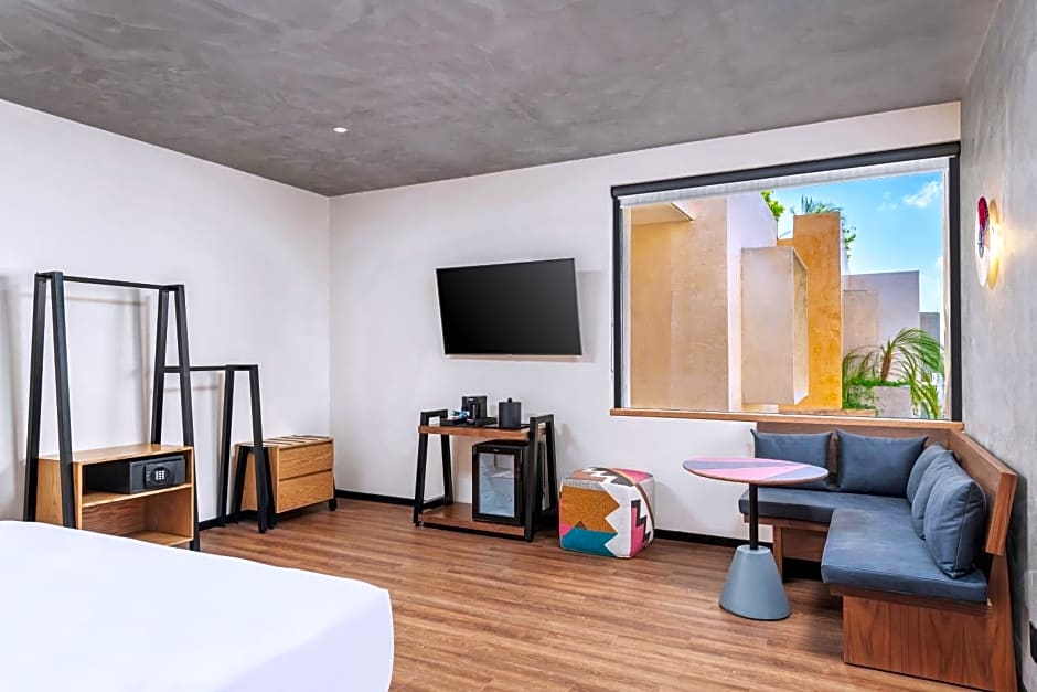 Aloft Tulum